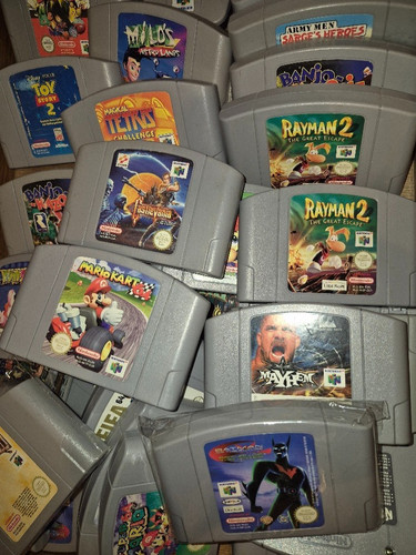 Nintendo n64 riesen - /,